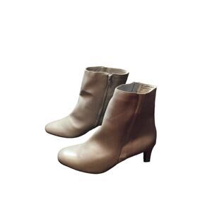 Gray Boots With Heels Women Size 12 W